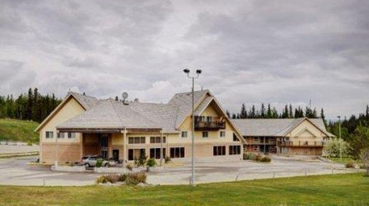 Lakeview Inn & Suites Hinton Exterior