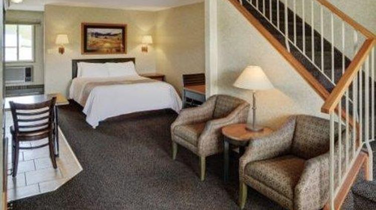 Lakeview Inn & Suites Hinton Room