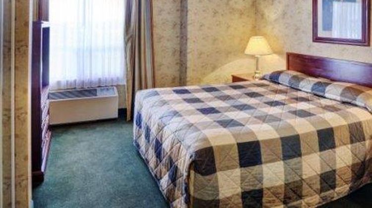 Lakeview Inn & Suites Fort Saskatchewan Suite