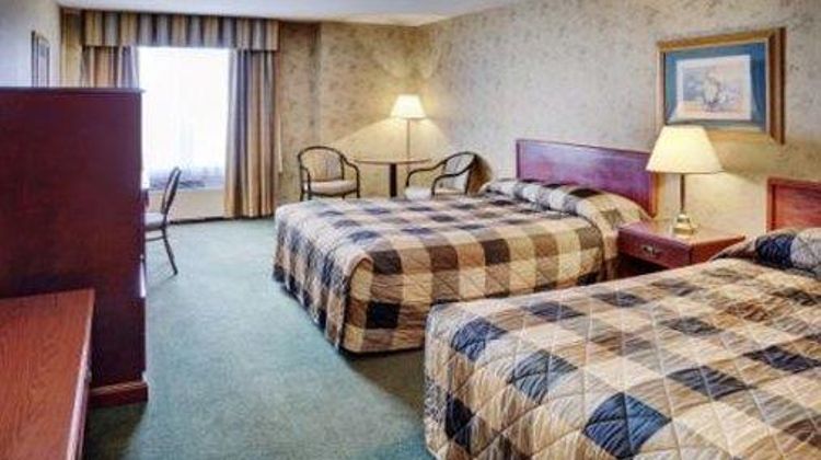 Lakeview Inn & Suites Fort Saskatchewan Room