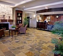 Lakeview Inn & Suites Slave Lake Lobby