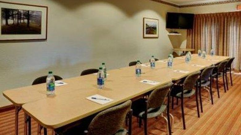 <b>Lakeview Inn & Suites Brandon Meeting</b>. Images powered by <a href="https://iceportal.shijigroup.com/" title="IcePortal" target="_blank">IcePortal</a>.