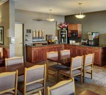 Lakeview Inn & Suites Fort Nelson Restaurant