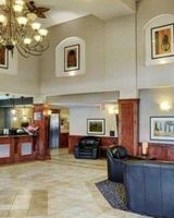 Lakeview Inn & Suites Fort Nelson