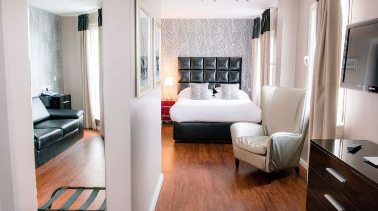 The Royal Hotel Cardiff Room