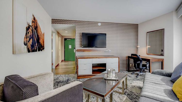 The Grove Hotel Suite