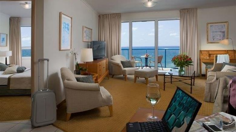 <b>Isrotel Tower Tel Aviv Hotel Suite</b>. Images powered by <a href="https://iceportal.shijigroup.com/" title="IcePortal" target="_blank">IcePortal</a>.