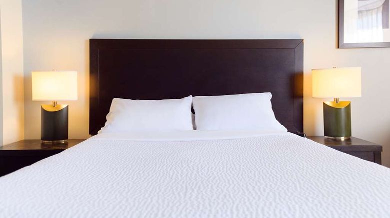<b>Rodd Grand Hotel Room</b>. Images powered by <a href="https://iceportal.shijigroup.com/" title="IcePortal" target="_blank">IcePortal</a>.