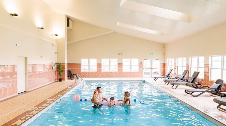 <b>Rodd Crowbush Golf Beach Resort Pool</b>. Images powered by <a href="https://iceportal.shijigroup.com/" title="IcePortal" target="_blank">IcePortal</a>.