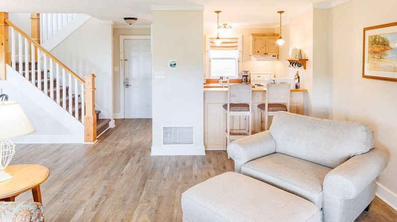 <b>Rodd Crowbush Golf Beach Resort Suite</b>. Images powered by <a href="https://iceportal.shijigroup.com/" title="IcePortal" target="_blank">IcePortal</a>.