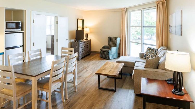 Rodd Brudenell River Resort Suite