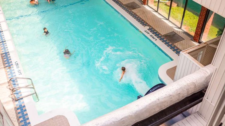 Rodd Royalty Inn & Suites Pool