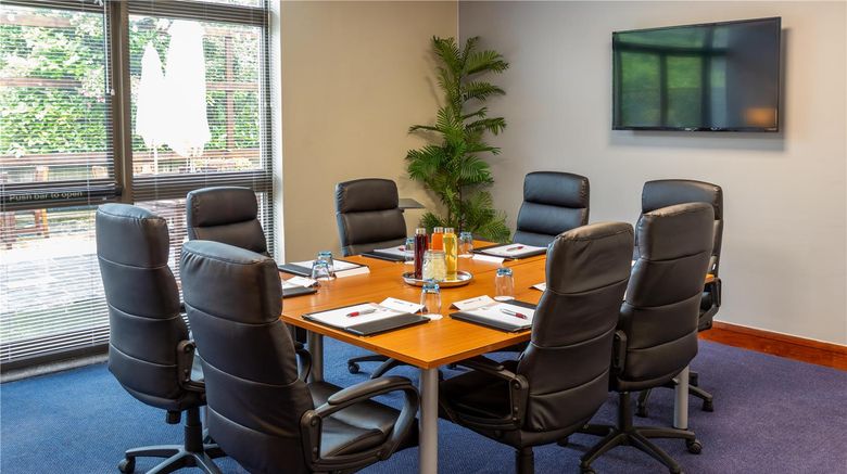 <b>Britannia Leeds Bradford Airport Meeting</b>. Images powered by <a href="https://iceportal.shijigroup.com/" title="IcePortal" target="_blank">IcePortal</a>.