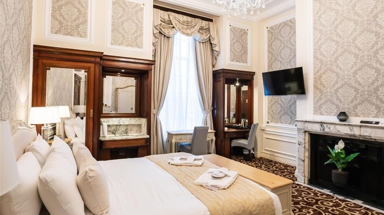 <b>The Adelphi Hotel Suite</b>. Images powered by <a href="https://iceportal.shijigroup.com/" title="IcePortal" target="_blank">IcePortal</a>.