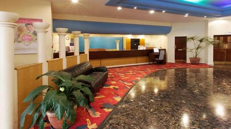 <b>Roundhouse Hotel Bournemouth Lobby</b>. Images powered by <a href="https://iceportal.shijigroup.com/" title="IcePortal" target="_blank">IcePortal</a>.