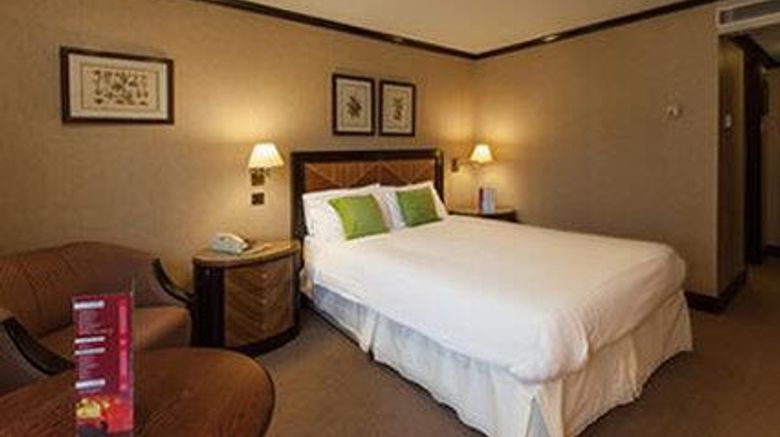 <b>Europa Gatwick Hotel Room</b>. Images powered by <a href="https://iceportal.shijigroup.com/" title="IcePortal" target="_blank">IcePortal</a>.