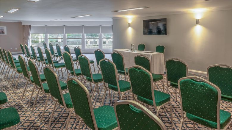 <b>Hotel Royal Bath Meeting</b>. Images powered by <a href="https://iceportal.shijigroup.com/" title="IcePortal" target="_blank">IcePortal</a>.