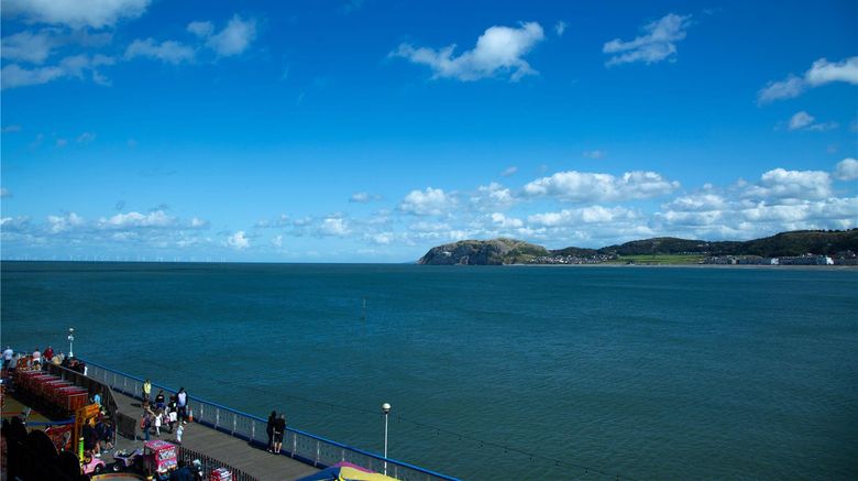<b>Grand Hotel Llandudno Room</b>. Images powered by <a href="https://iceportal.shijigroup.com/" title="IcePortal" target="_blank">IcePortal</a>.