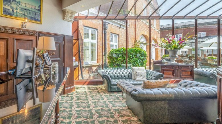 <b>Bosworth Hall Hotel Lobby</b>. Images powered by <a href="https://iceportal.shijigroup.com/" title="IcePortal" target="_blank">IcePortal</a>.