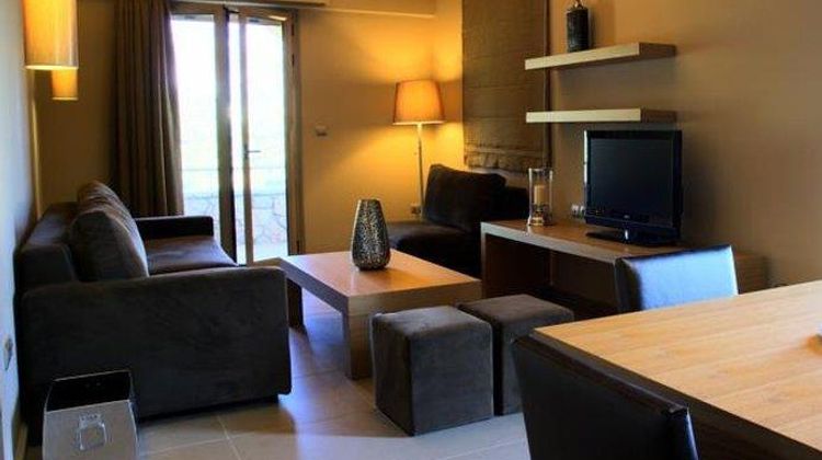 Anaxo Resort Room
