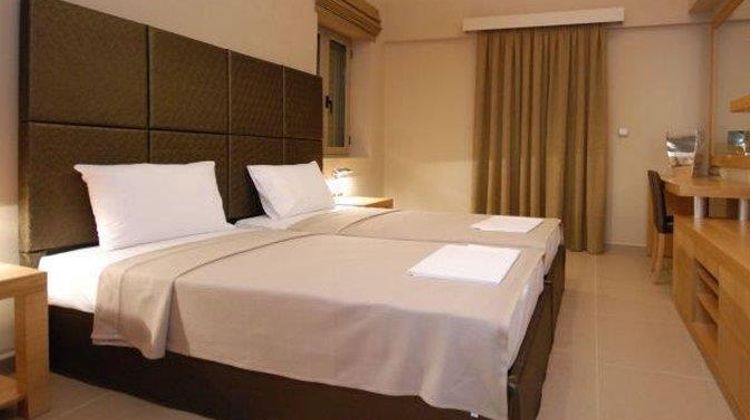 Anaxo Resort Room