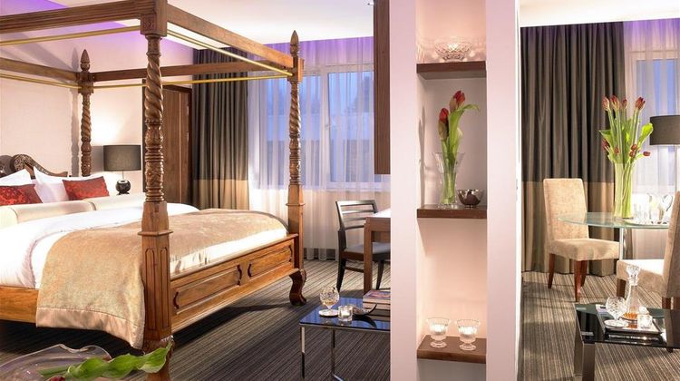 Rochestown Park Hotel Suite