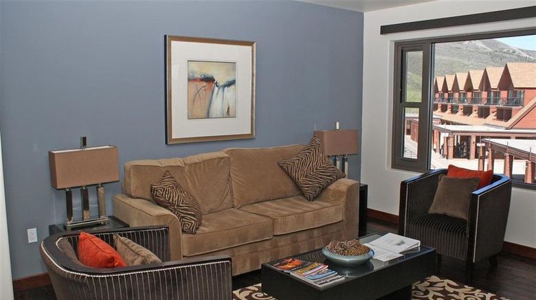 <b>The Lowell Condominiums Suite</b>. Images powered by <a href="https://iceportal.shijigroup.com/" title="IcePortal" target="_blank">IcePortal</a>.