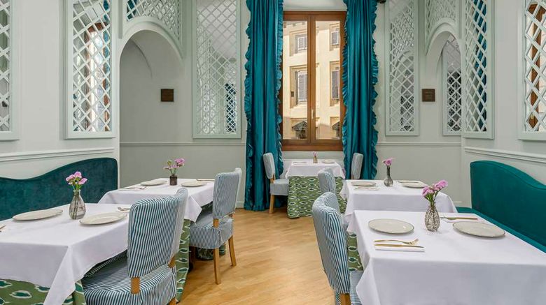 <b>Room Mate Hotel Isabella Restaurant</b>. Images powered by <a href="https://iceportal.shijigroup.com/" title="IcePortal" target="_blank">IcePortal</a>.