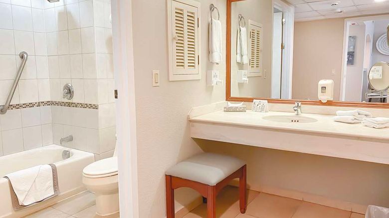 <b>The Royal Sea Aquarium Resort Room</b>. Images powered by <a href="https://iceportal.shijigroup.com/" title="IcePortal" target="_blank">IcePortal</a>.