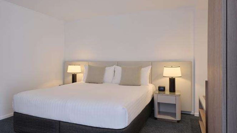 <b>RACV Hobart Hotel Room</b>. Images powered by <a href="https://iceportal.shijigroup.com/" title="IcePortal" target="_blank">IcePortal</a>.