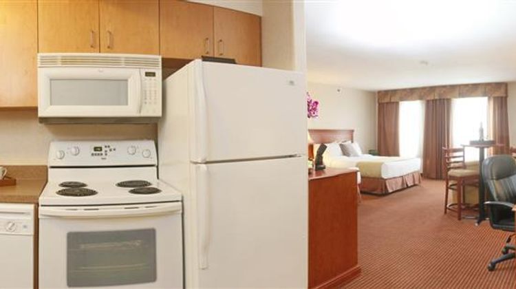 Stonebridge Hotel Dawson Creek Suite