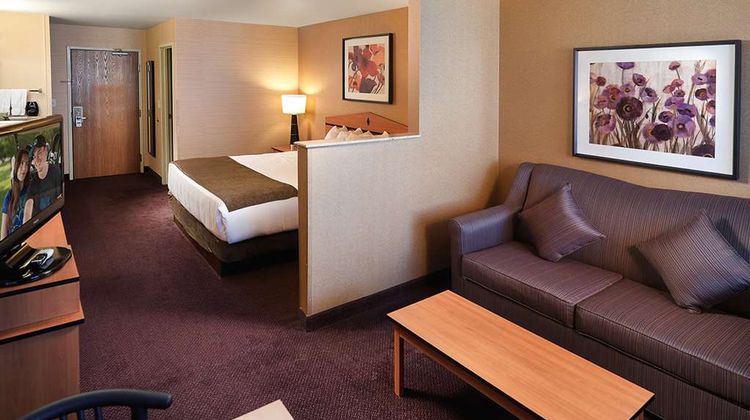 Crystal Inn Hotel & Suites Mid Valley Room