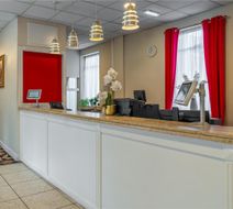 Heathlands Hotel Lobby