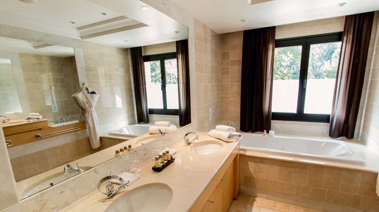 <b>Hotel le Pavillon de la Rotonde Other</b>. Images powered by <a href="https://iceportal.shijigroup.com/" title="IcePortal" target="_blank">IcePortal</a>.
