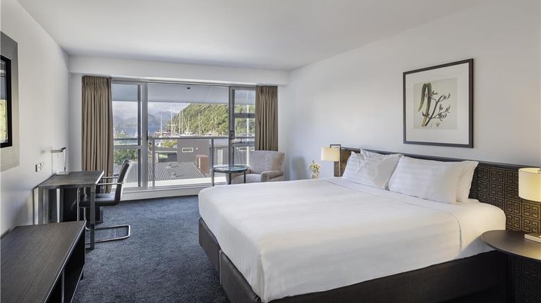 <b>Picton Yacht Club Hotel Room</b>. Images powered by <a href="https://iceportal.shijigroup.com/" title="IcePortal" target="_blank">IcePortal</a>.