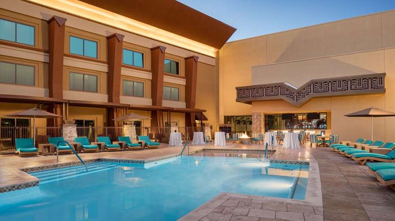 <b>Vee Quiva Hotel & Casino Pool</b>. Images powered by <a href="https://iceportal.shijigroup.com/" title="IcePortal" target="_blank">IcePortal</a>.