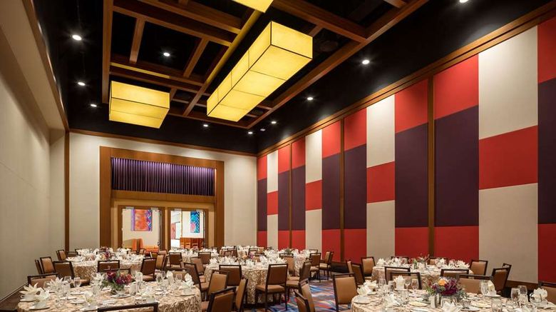 <b>Vee Quiva Hotel & Casino Ballroom</b>. Images powered by <a href="https://iceportal.shijigroup.com/" title="IcePortal" target="_blank">IcePortal</a>.