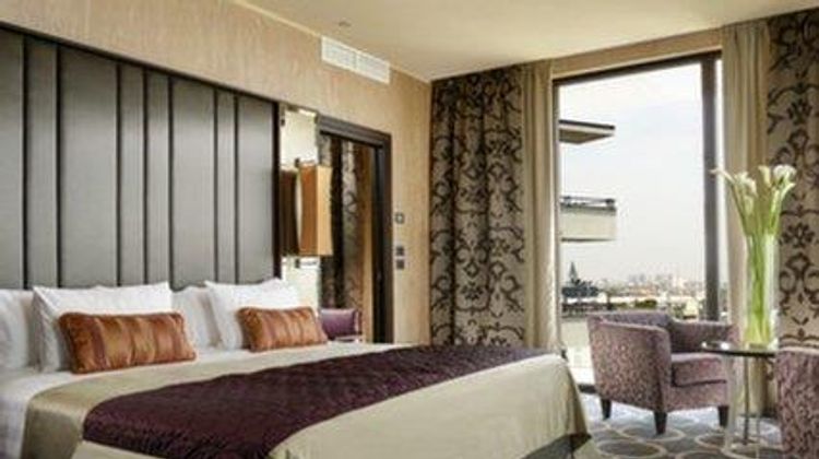 Uptown Palace Suite