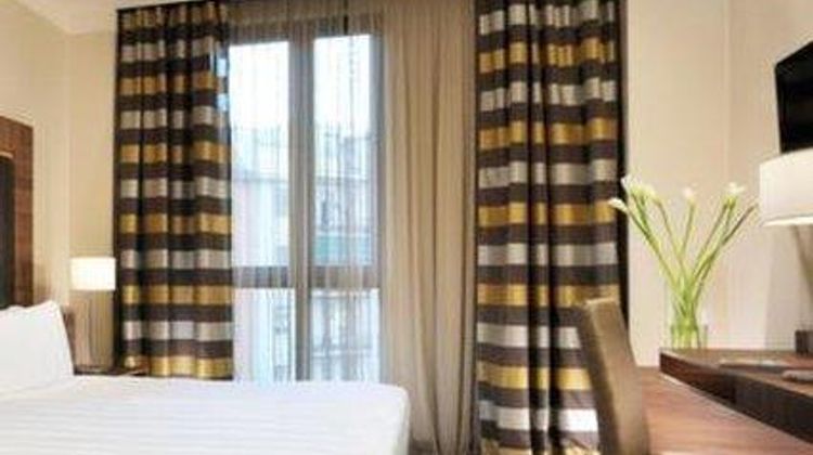 Uptown Palace Room