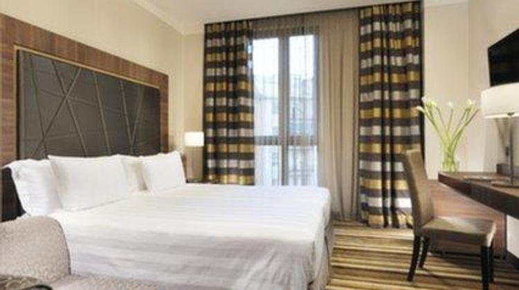 Uptown Palace Room