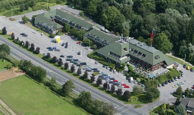 Van der Valk Hotel Moers Exterior