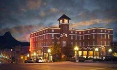 Hassayampa Inn
