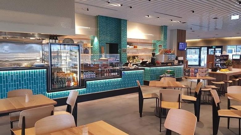 <b>Hotel 115 Restaurant</b>. Images powered by <a href="https://iceportal.shijigroup.com/" title="IcePortal" target="_blank">IcePortal</a>.