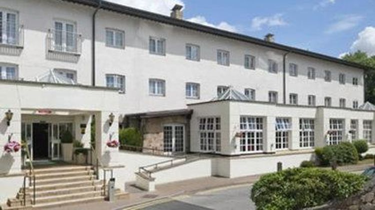 The Airport Inn Manchester Exterior