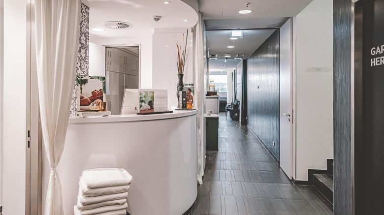 <b>Kameha Grand Bonn Spa</b>. Images powered by <a href="https://iceportal.shijigroup.com/" title="IcePortal" target="_blank">IcePortal</a>.