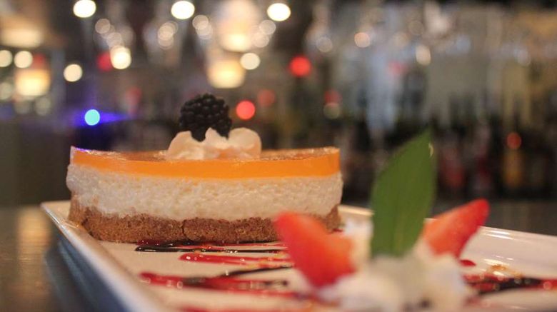 <b>Hilltop Inn Salmon Arm Restaurant</b>. Images powered by <a href="https://iceportal.shijigroup.com/" title="IcePortal" target="_blank">IcePortal</a>.
