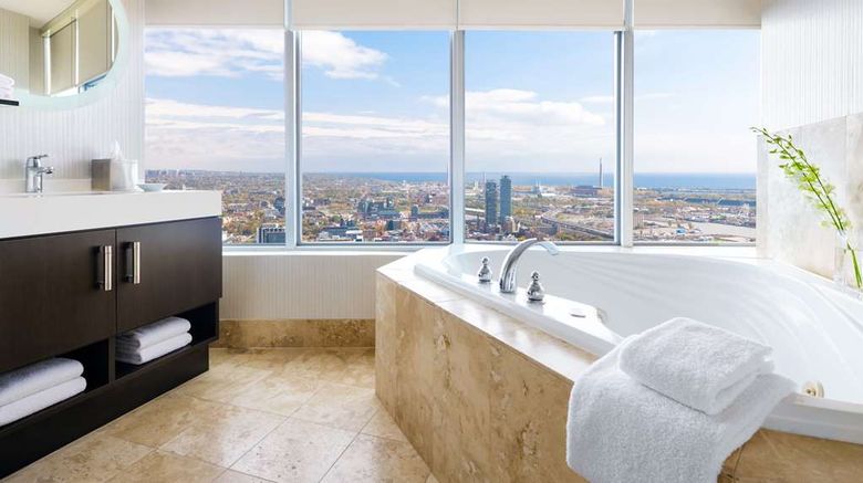 <b>One King West Hotel & Residence Suite</b>. Images powered by <a href="https://iceportal.shijigroup.com/" title="IcePortal" target="_blank">IcePortal</a>.