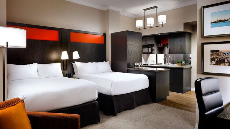 <b>One King West Hotel & Residence Suite</b>. Images powered by <a href="https://iceportal.shijigroup.com/" title="IcePortal" target="_blank">IcePortal</a>.