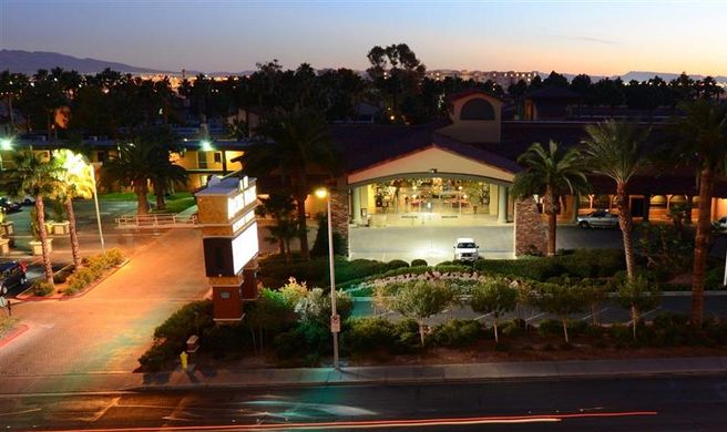 Alexis Park All-Suite Resort Exterior