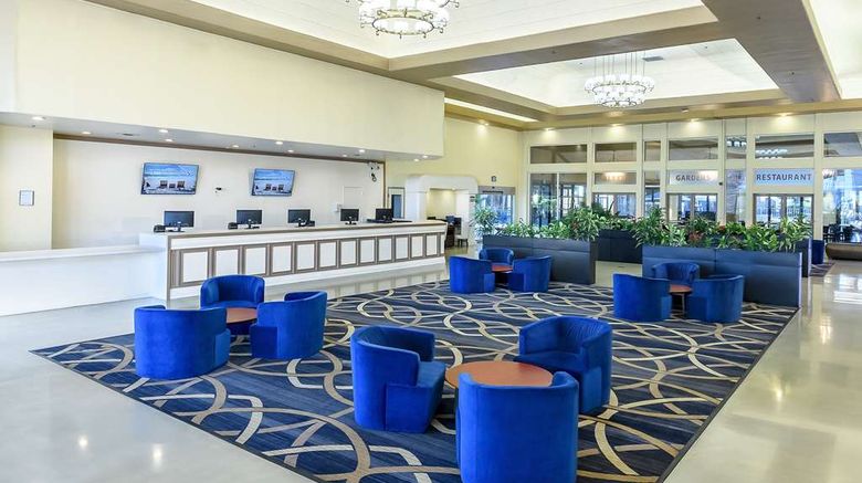 <b>Alexis Park All-Suite Resort Lobby</b>. Images powered by <a href="https://iceportal.shijigroup.com/" title="IcePortal" target="_blank">IcePortal</a>.